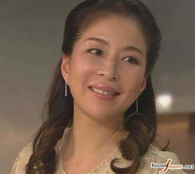 日本女性最欣赏的美熟女排名! (3)