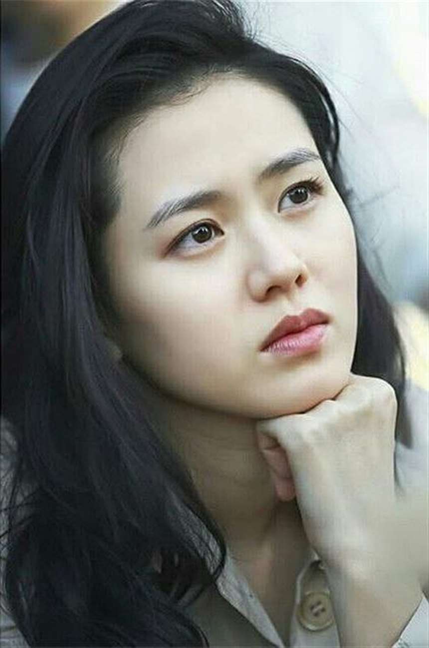 孙艺珍出道20年不惧低谷 18岁凭美貌出道 与玄彬恋情真假分不清