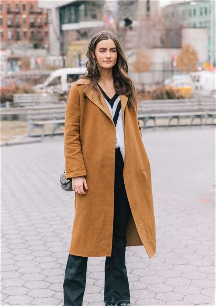 女人穿大衣出门尽量别配这3种内搭尤其第1种不耐看又不耐穿