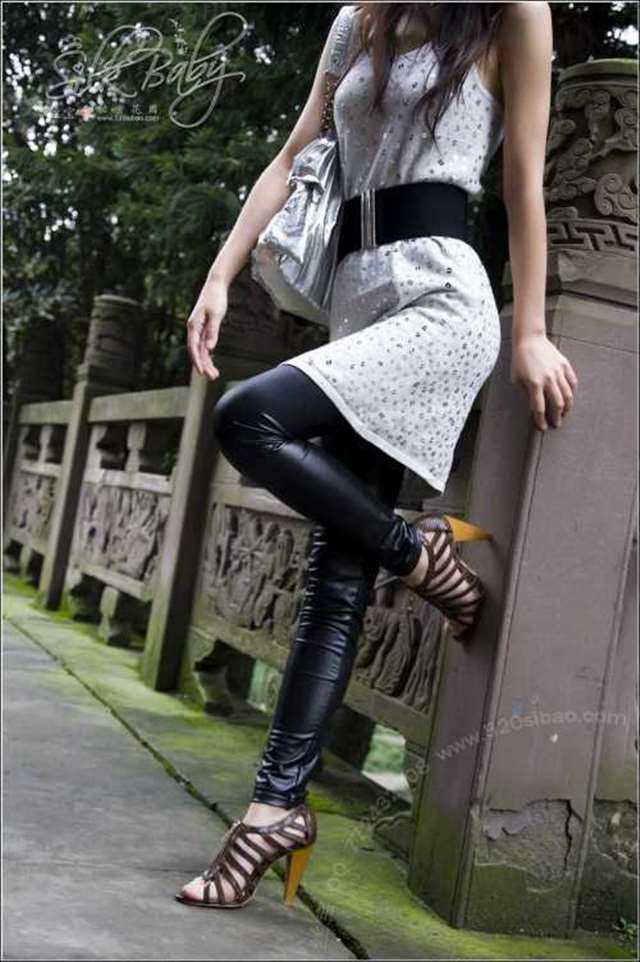 [性感原味 丝宝045]之皮裤是最好的兴奋剂