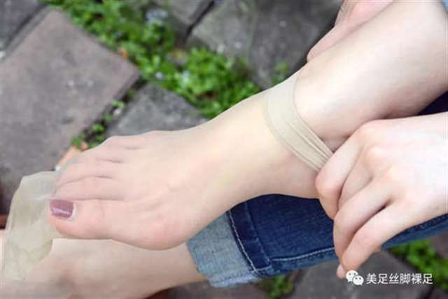 美足丝脚裸足