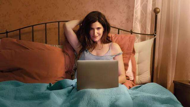 hbo继续黄暴污:单身熟女的困惑与重启