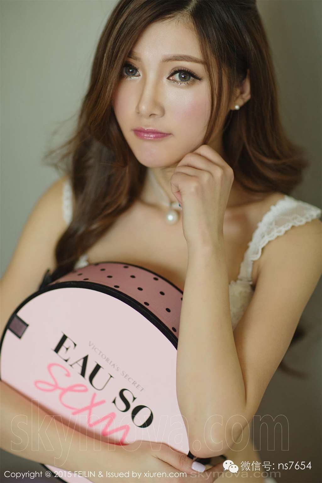 feilin 囡囡 奶茶-emily