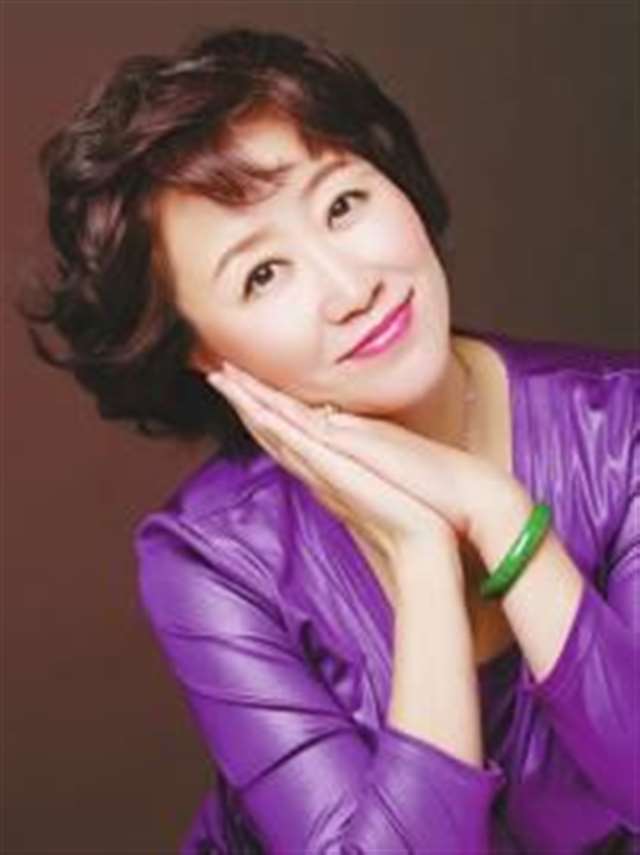 格林兄弟摄影30-60岁熟女写真私人定制服务(图)(2014