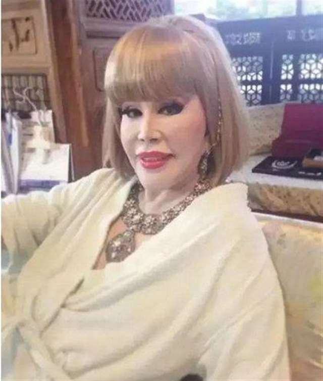 泰国81岁富婆,身患癌症解放天性,多次整容成为28岁少女
