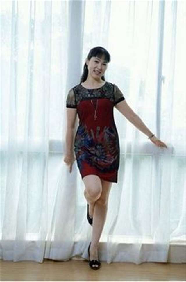 徐娘半老,风韵犹存