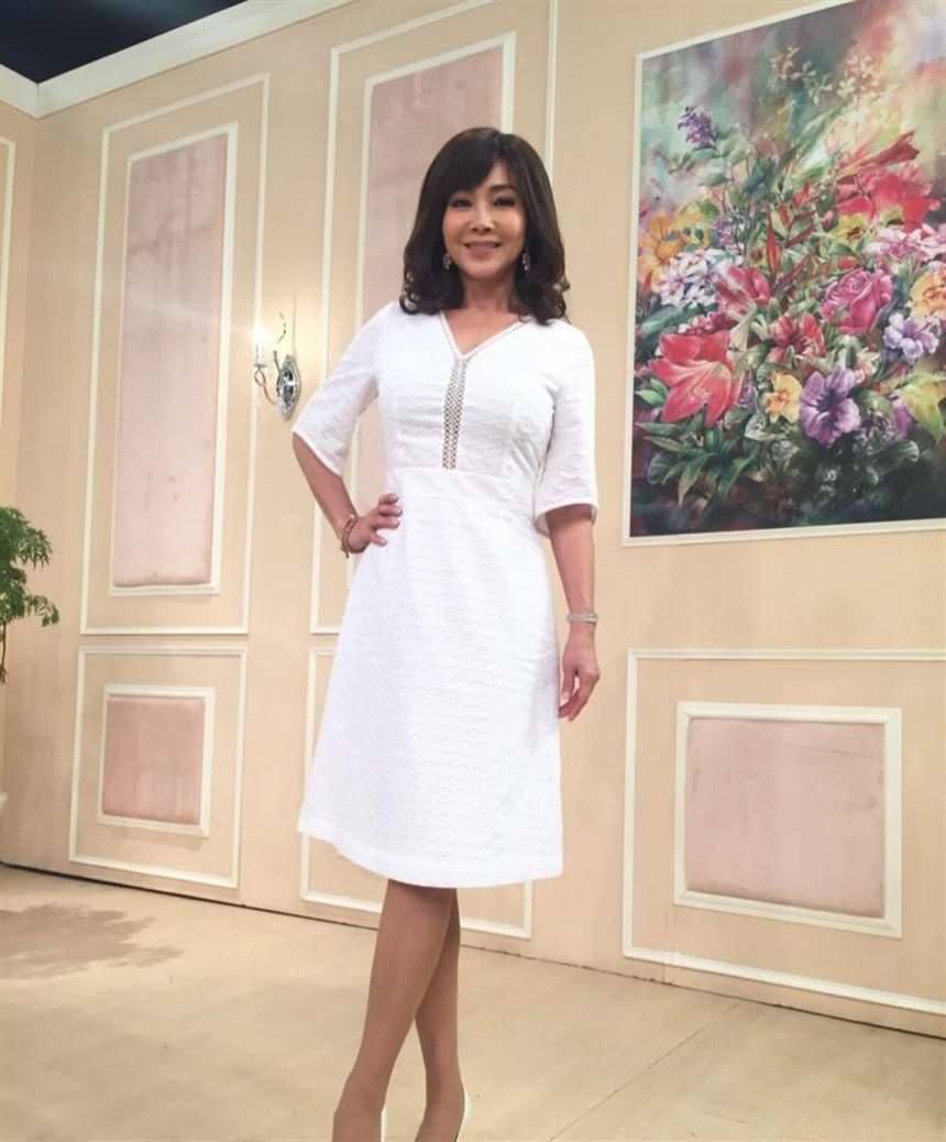 最美老太陈美凤63岁风韵犹存,自曝被坏人尾随,躲到浴室才脱险