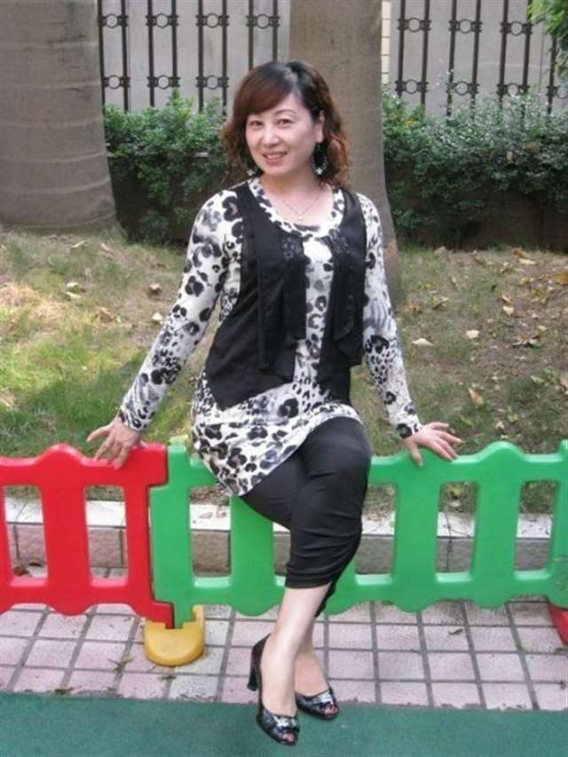 徐娘半老风韵依然/七绝