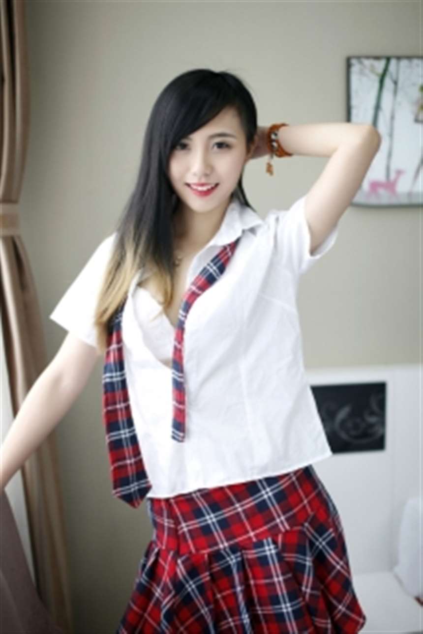 阳光女孩大胸妹清纯动人娇躯写真妩媚诱惑性