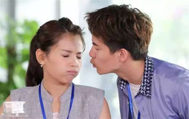 陪刘涛的小鲜肉是谁