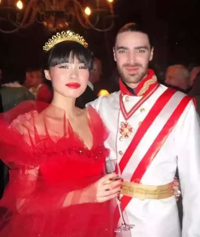 她是首位嫁入欧洲王室的中国女孩