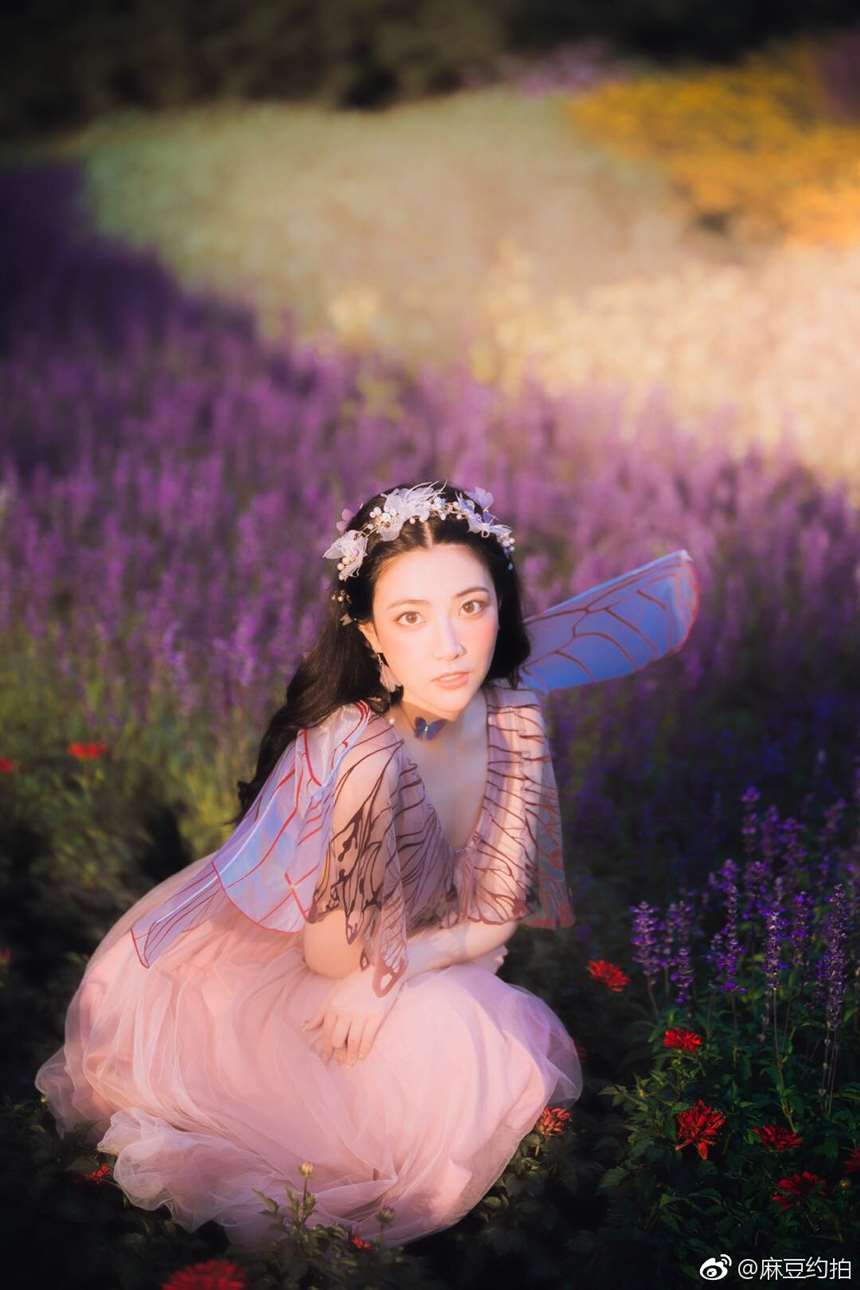 美女麻豆约拍身高178 想更新一下摩卡 拍写真或者我喜欢的风格的 胶片