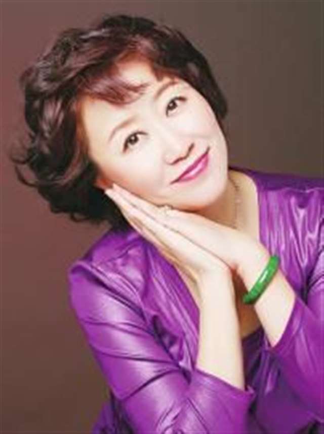 30-60岁熟女写真私人定制服务(图)