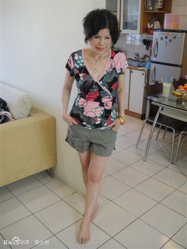 小蜗牛熟女系列1008集 妈妈 女儿 女婿_熟女吧_百度