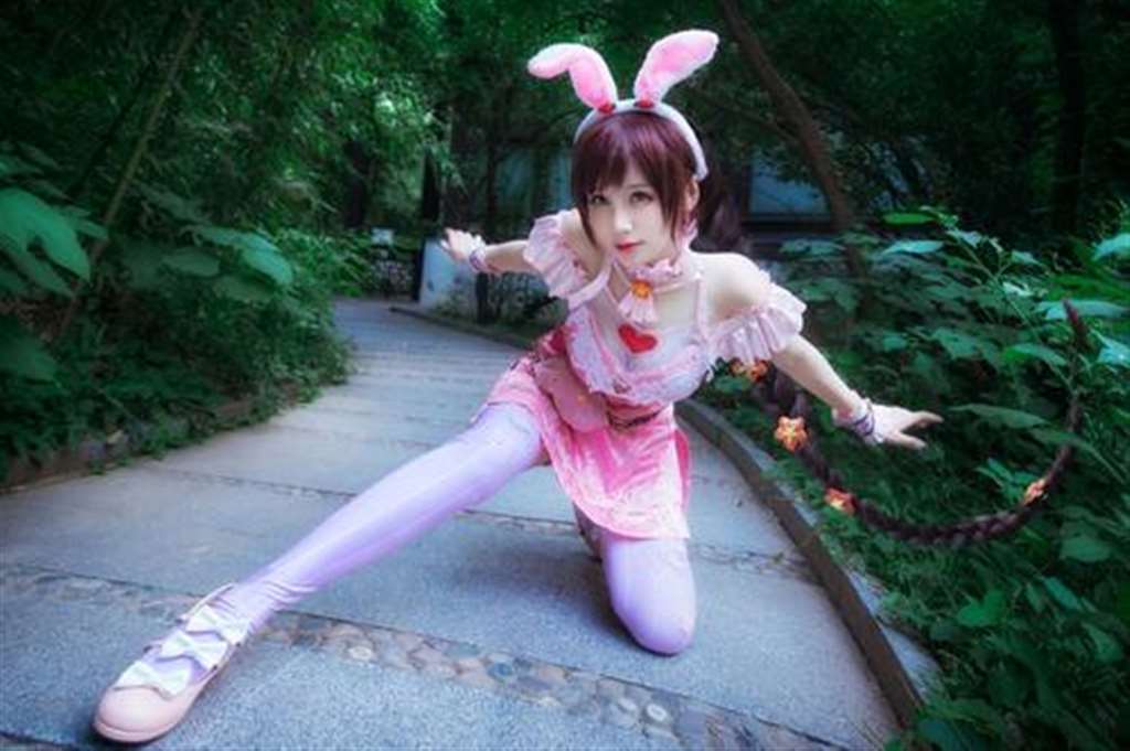 福利美图 绝对领域白丝萝莉cosplay斗罗大陆小舞萌妹子图片