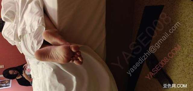 下料昏睡女同学,玩弄美脚-76p