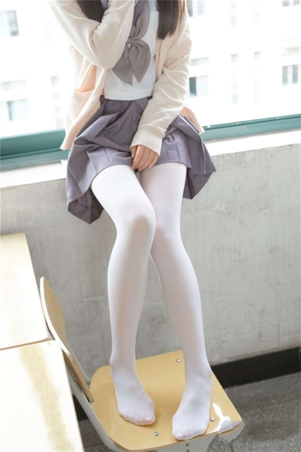 [写真] 森萝财团 – x-017 jk校服白丝[99p/1v/1.24g]