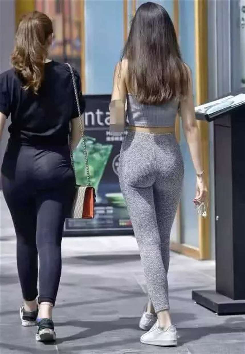 性感姐姐紧身裙尽显熟女诱惑,紧身裤尽显丰满肥臀成功