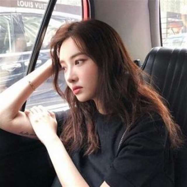 气质女人最适合的微信头像
