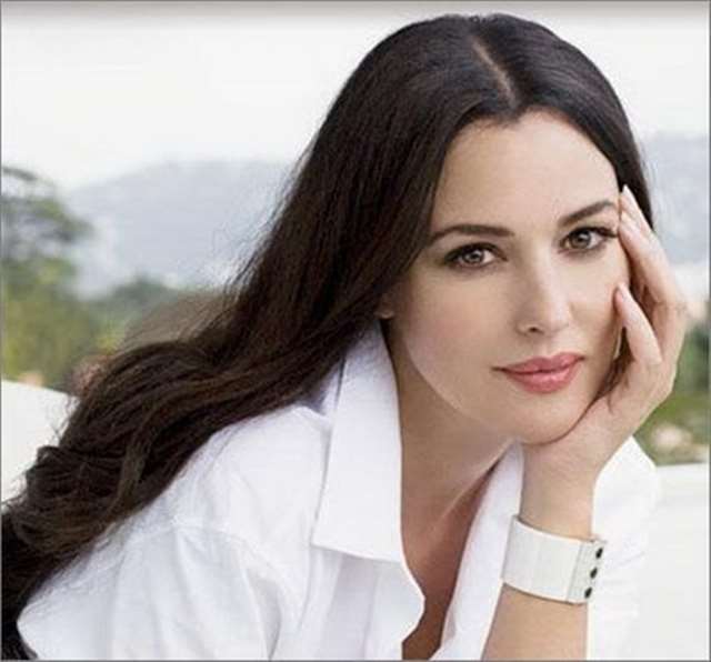 拜仁21岁小将情迷熟女 意大利女神让他陶醉(图)