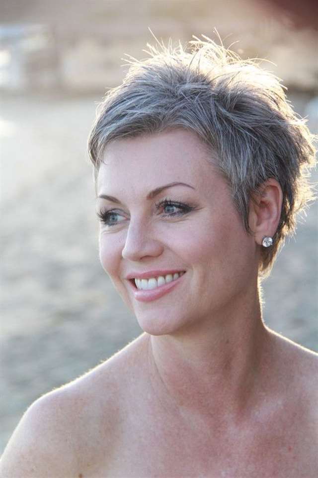 hairstyles for gray hair without looking old older_women_grey
