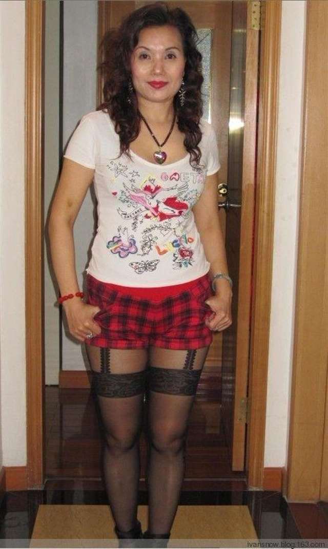 风韵犹存的熟女展风骚 - ivan sown - ivan sown【一