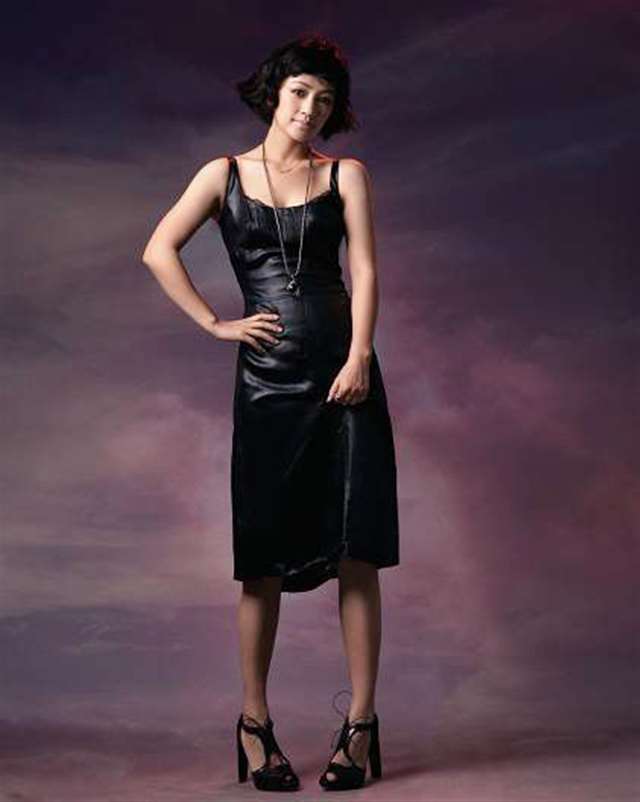 罗海琼写真 演绎知性熟女