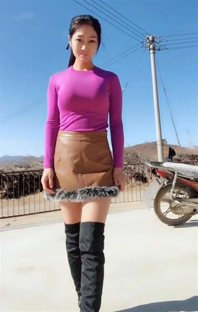 乡村风韵的小姐姐,包臀裙穿出秋季清新养眼