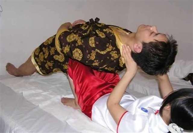 泰式古法按摩具有向心性,细腻性,关节活动性,治疗,保健二重性等几大