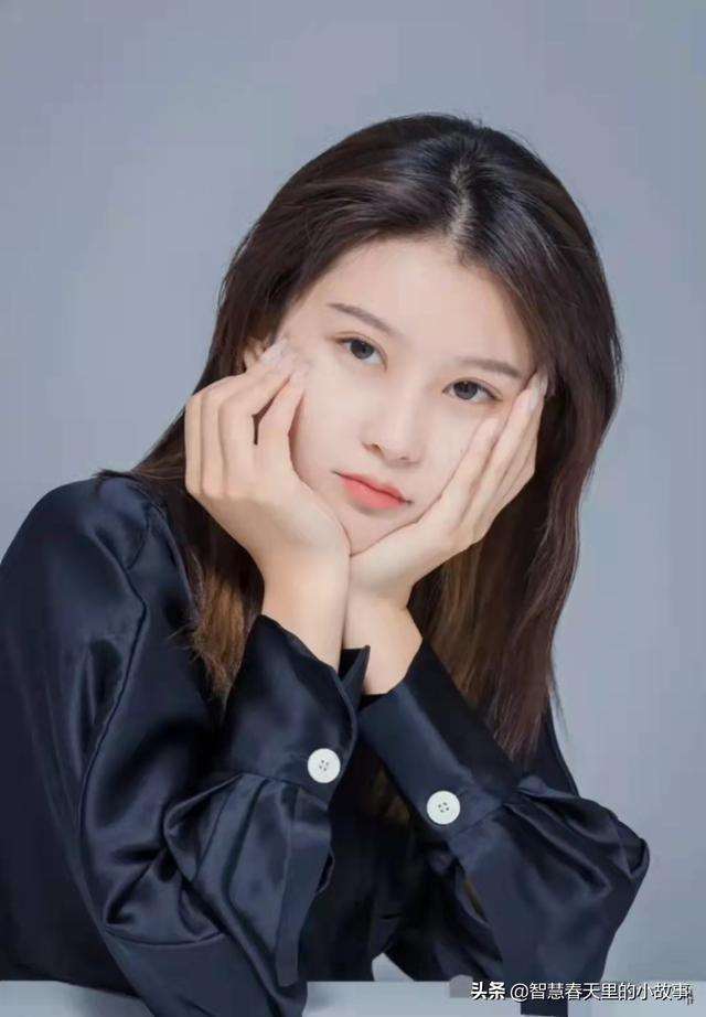 离婚3次的35岁漂亮女经理以为找到了归宿谁知道出轨又被发现