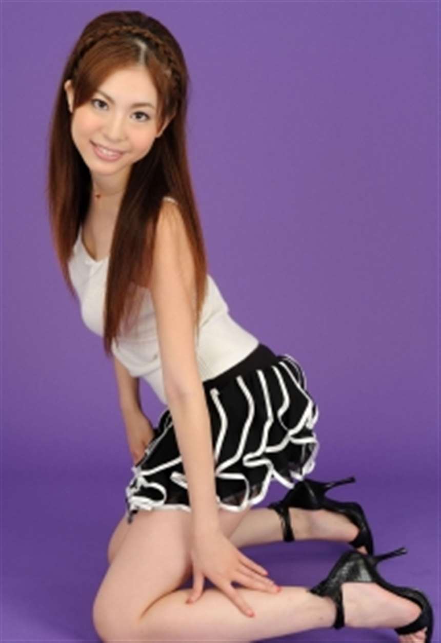 迷人美女白皙大胆私房美女图