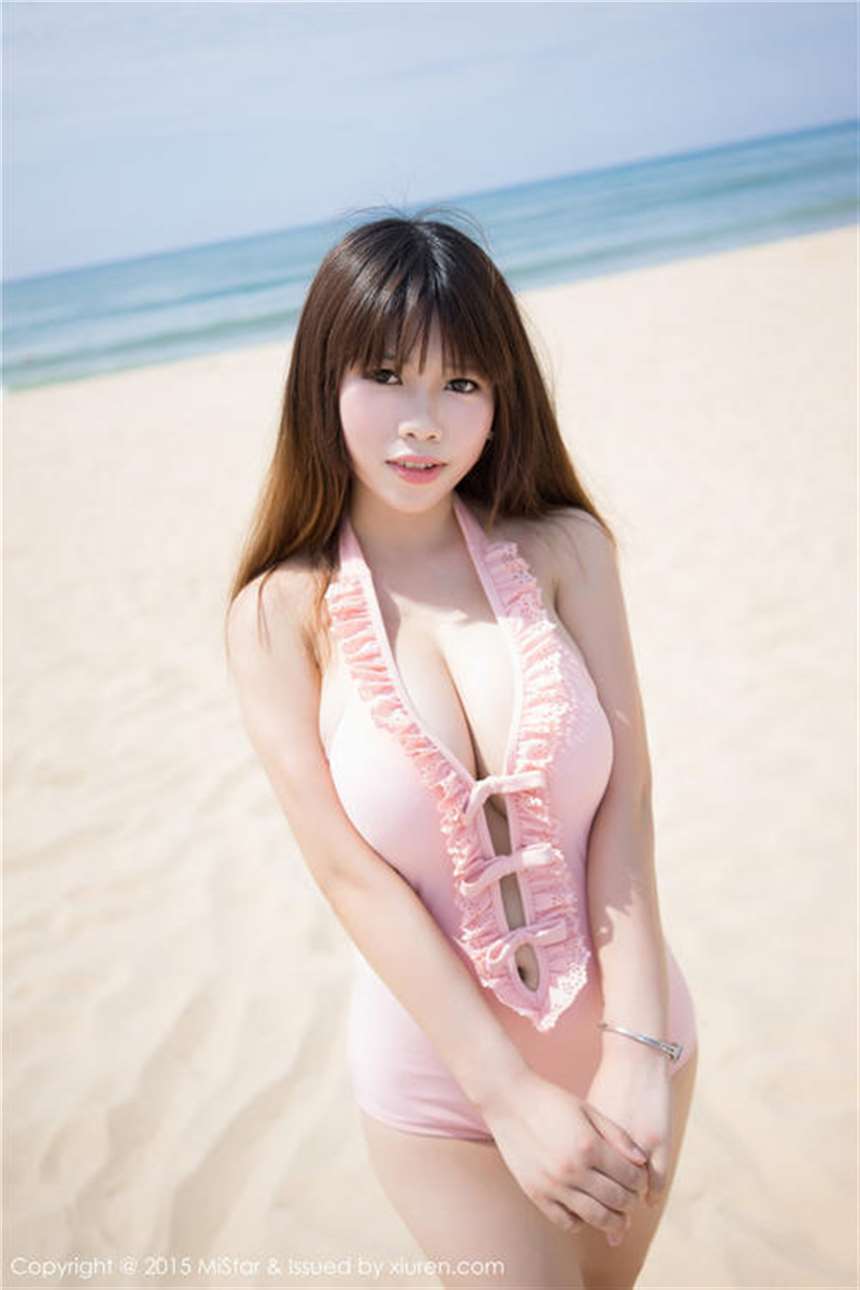 极品美臀美腿少妇avril风骚姿态火辣诱人私房照_中年