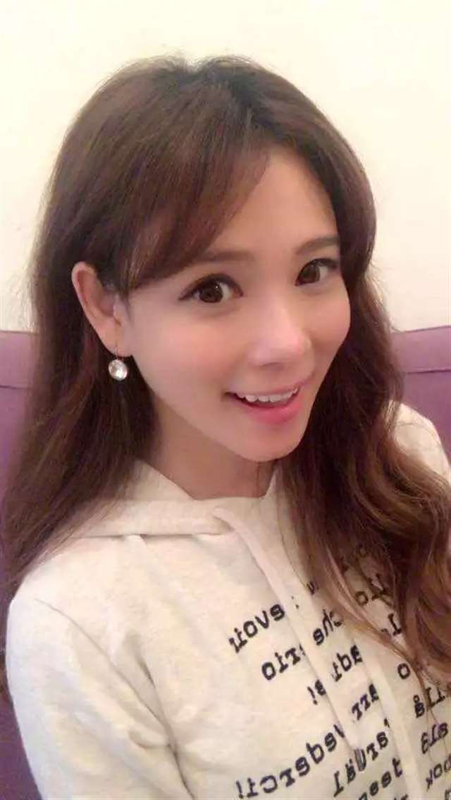 太乱了!华人空姐爆猛料,每次飞温哥华都要在飞机上发生特殊关系!