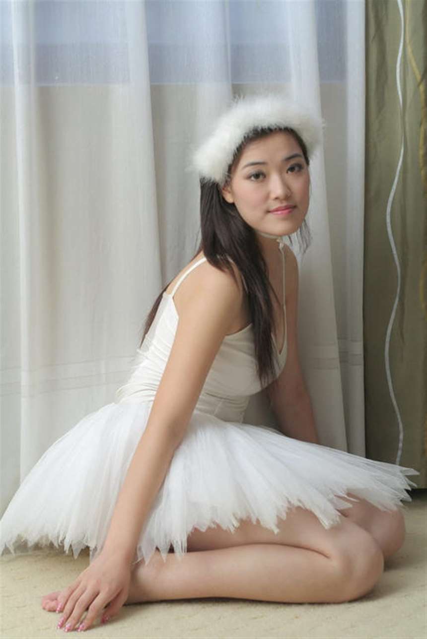 完美女孩清纯靓丽国模小游