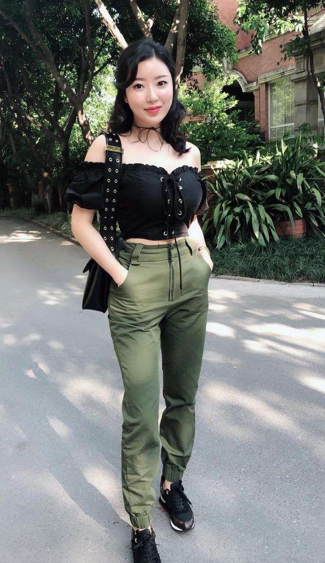 珠圆玉润,丰满有韵味的少妇