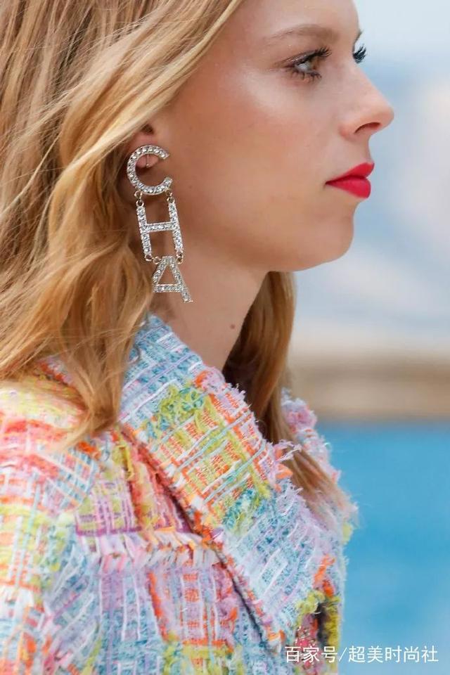 国产麻豆剧果冻传媒杜鹃