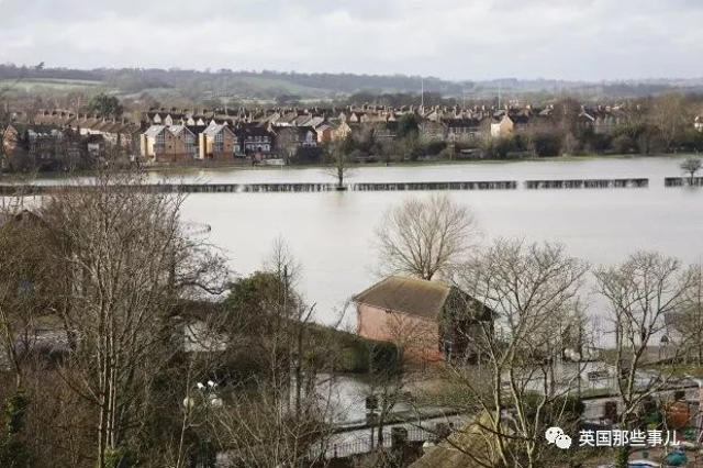 口述和按摩师欢爱的过程 按摩师把水都按出来了