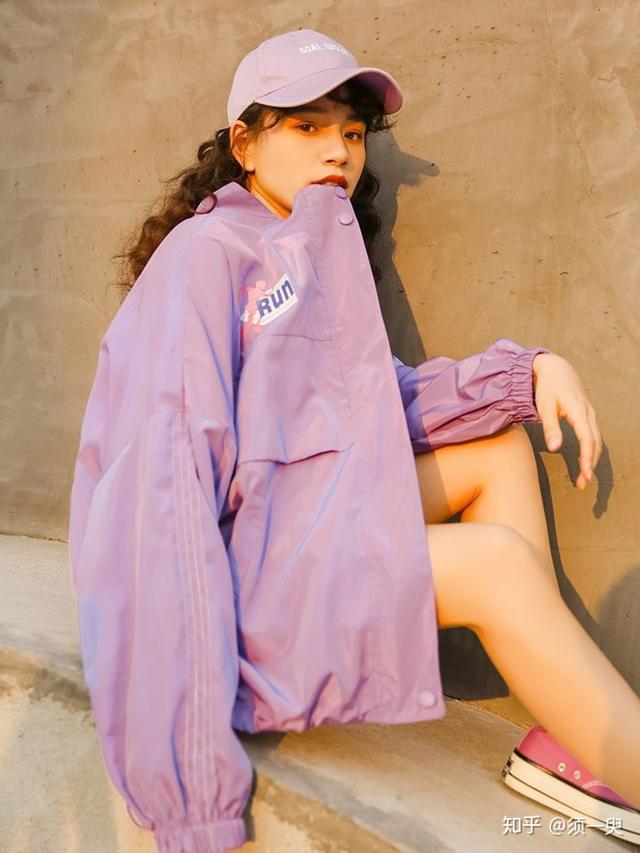 什么领子的衣服显胸大