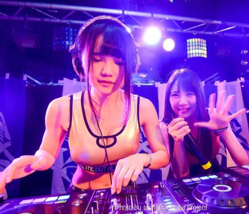 日本DJ二人组私房照