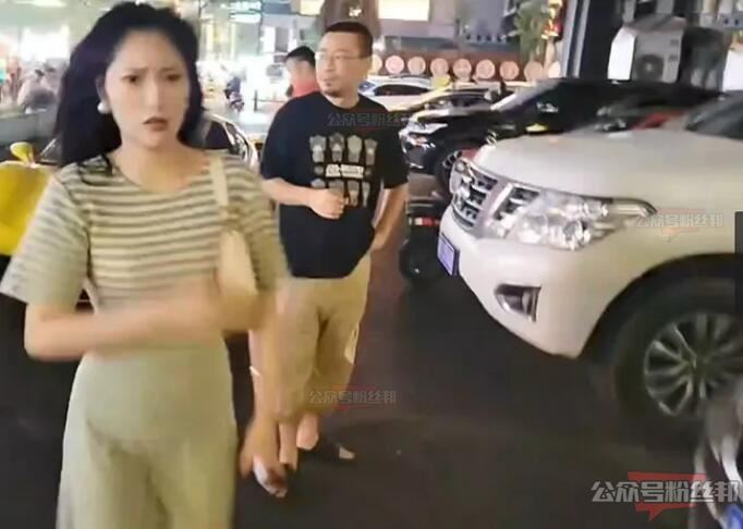 虎牙集梦小胖打架视频事件，路人视角还原过程，用法拉利劳斯莱斯堵车