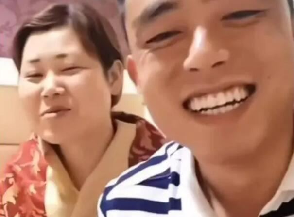 铁山靠六元子大队什么意思，六元子图片，这梗是如何产生的？