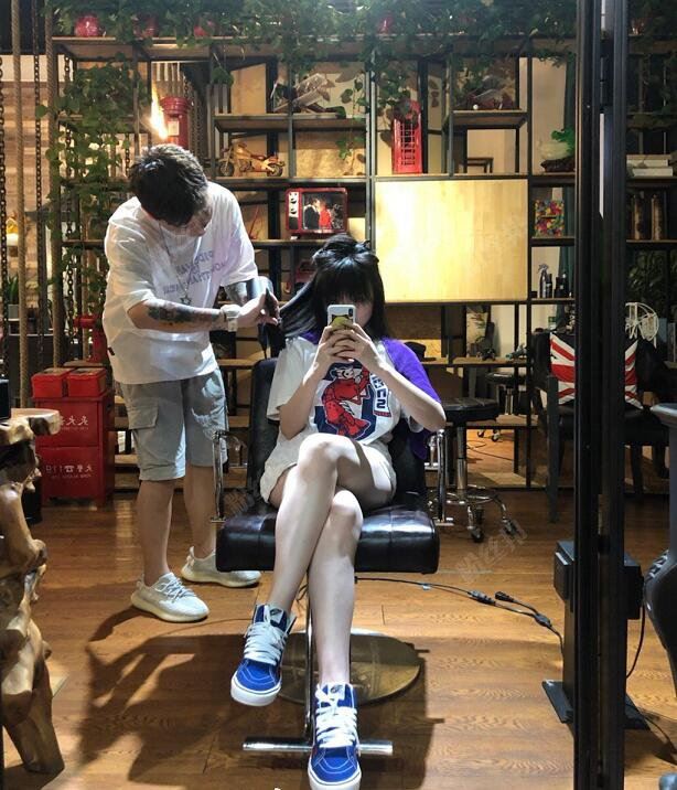 斗鱼暴脾气朵朵个人资料简介，暴脾气朵朵福利视频写真照片