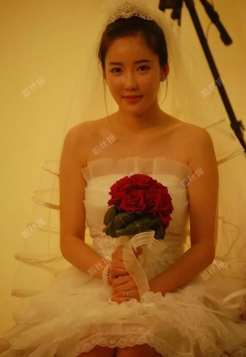 韩国网红潘南奎百科资料，潘南奎脸赞时代素颜写真照片，她整容过的恋爱黑历史吗