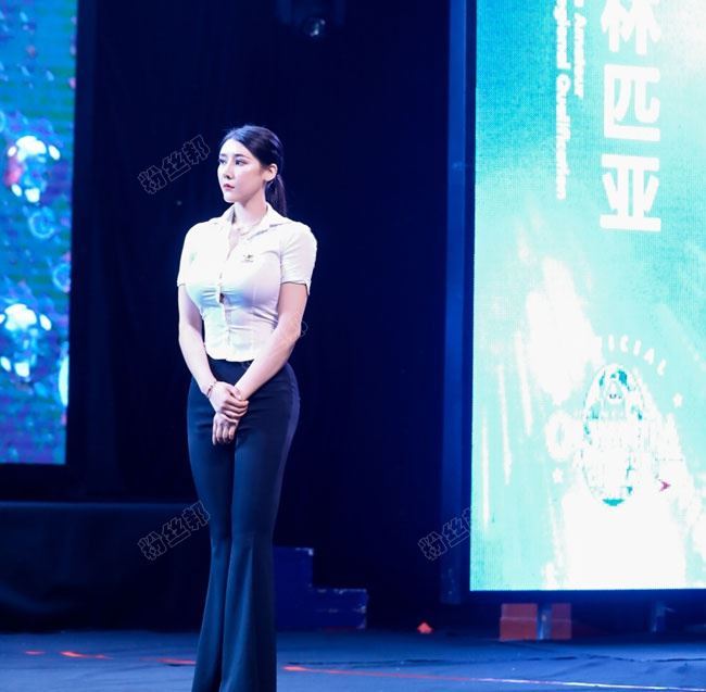 抖音网红刘太阳个人资料简介，快手大胸刘太阳视频写真，刘太阳性感福利图片