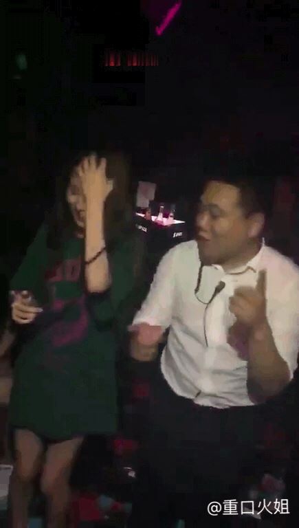 许静婉小视频曝光 抖音温婉摸大腿根视频流出不堪入目