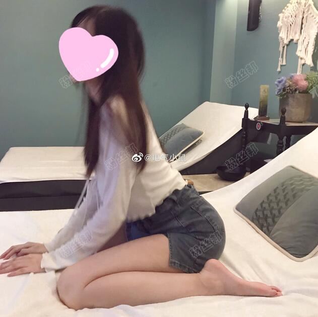 抖音网红电气鼠个人资料简介，电气鼠泄露视频流出，长腿福利视频图片