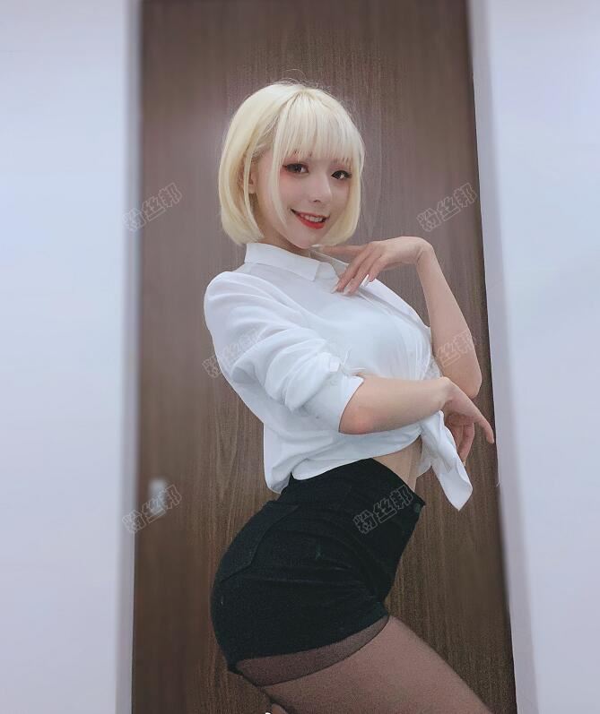 B站舞小喵个人资料简介，最强蹦迪选手舞小喵性感福利图片，舞小喵性感视频