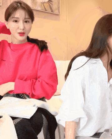 微博网红Fancystyle直播走光，事后调侃故意，“胸型”特别美