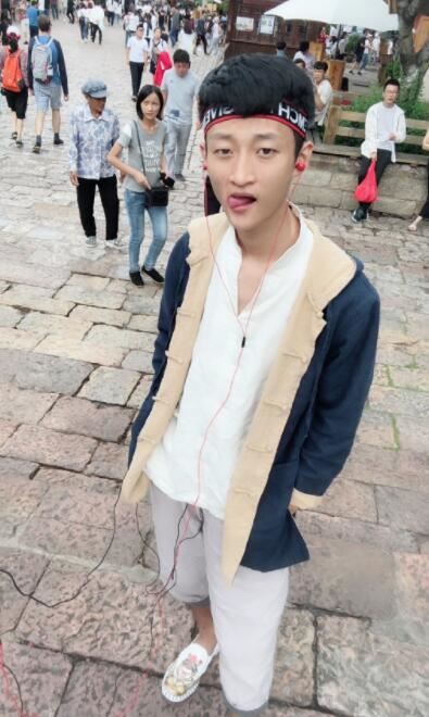 快手祁天道个人资料简介照片 祁天道怎么火的现在被永久封号了吗