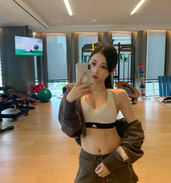 潘玮柏老婆宣云个人资料黑料，宣云生活照图片，杨馥宇骗婚是否真有其事